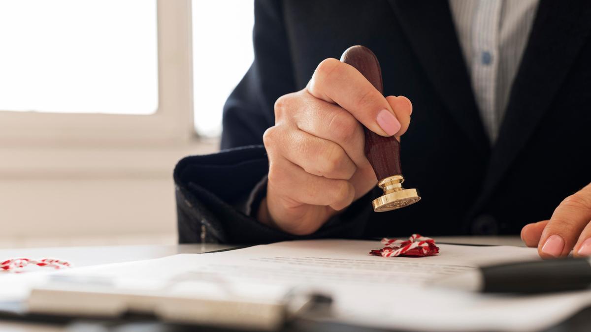 A Framework for Governance and Regulatory Risk Mitigation